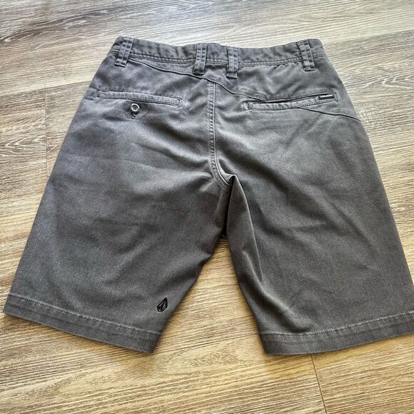 Volcom grey chino shorts - Picture 9 of 13
